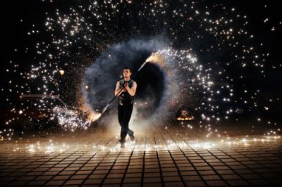 Supporting programmes for fire artists